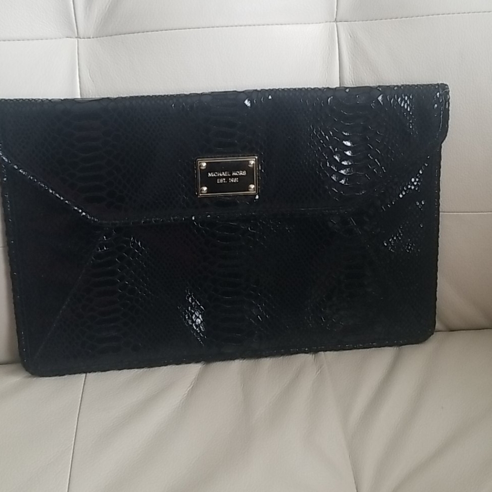 NWOT Michael Kors Envelope Clutch